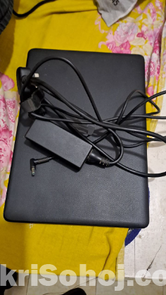 HP Laptop AMD A9-9420 4GB 1TB HDD Radeon R5 15.6